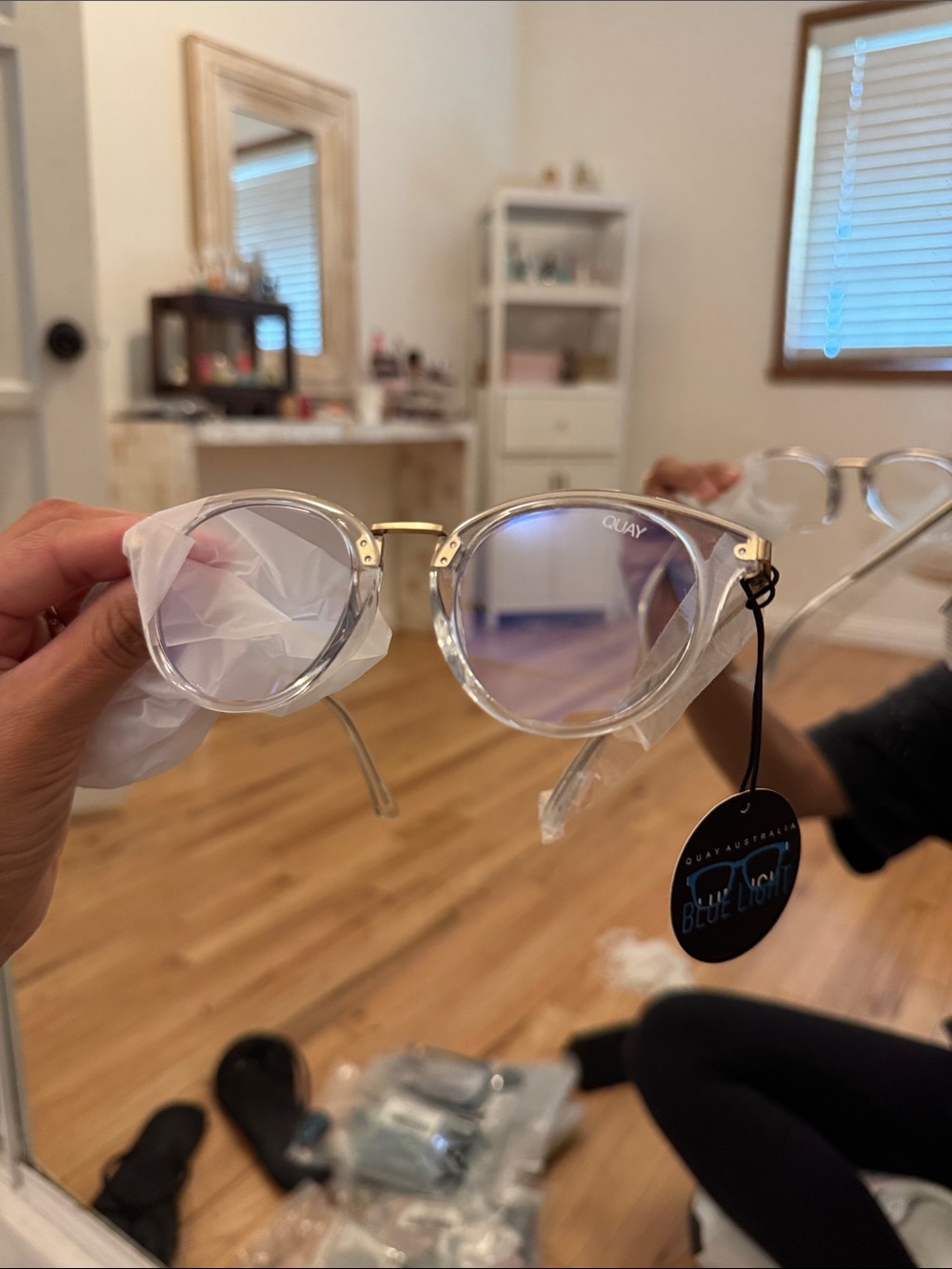 Quay Australia gotta run Clear Frame Blue Light Glasses - Clear/Gold Trim